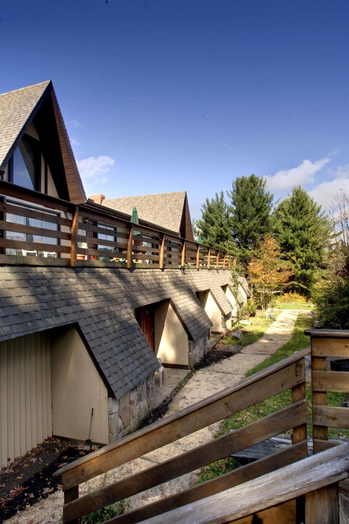 Inn At Deep Creek Oakland Exterior foto