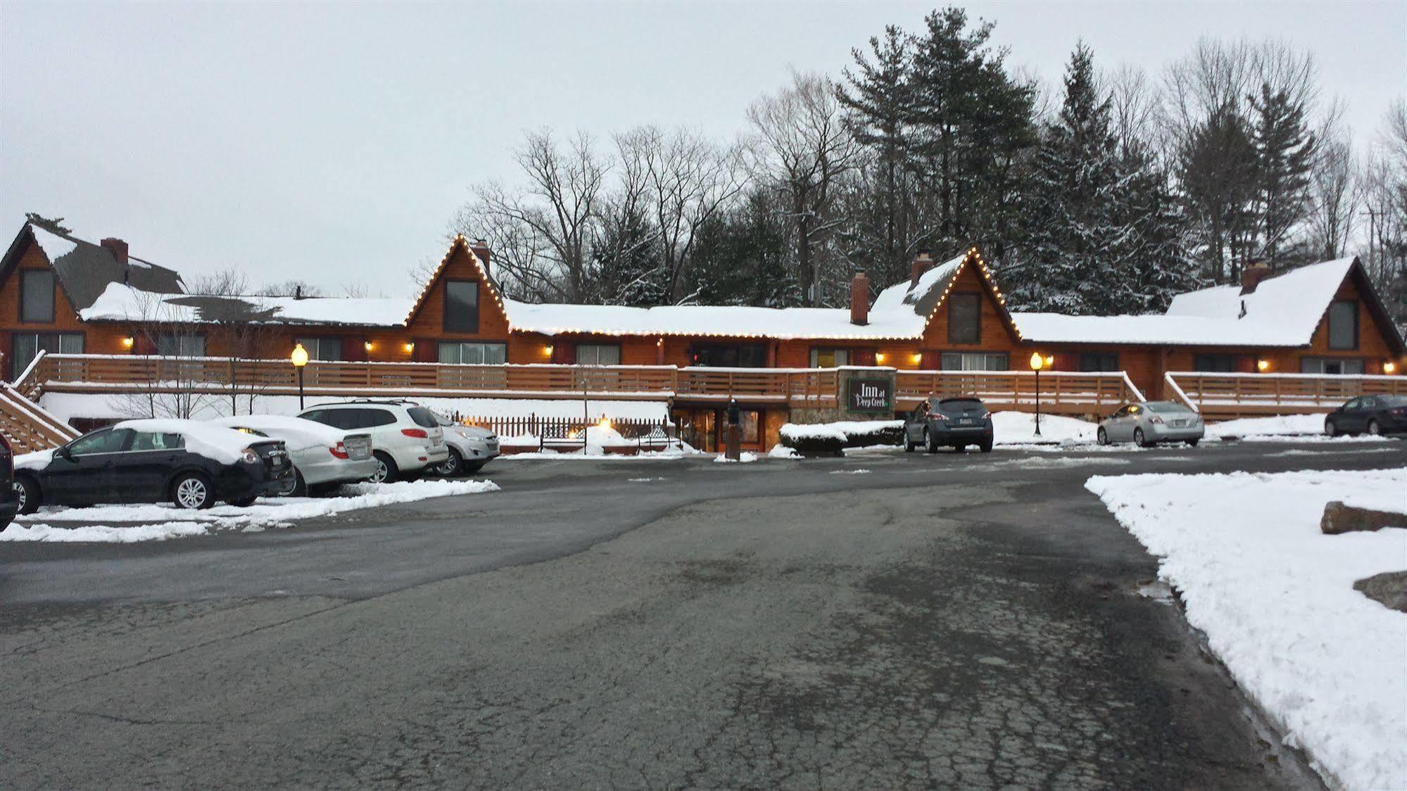 Inn At Deep Creek Oakland Exterior foto